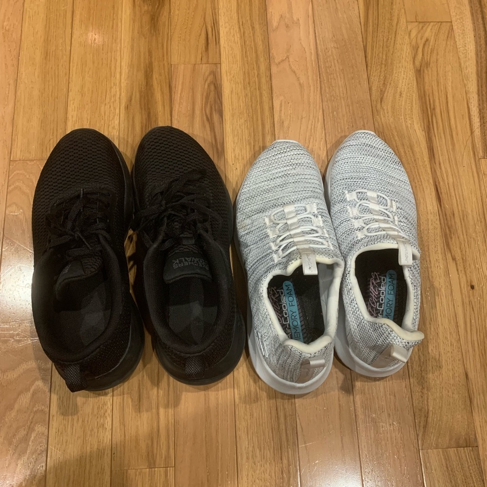 2 pairs Sketchers Sneakers
